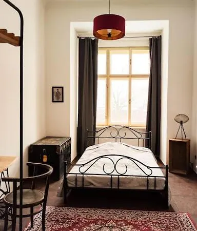 Lobkovice: Gemuetliches Gaestehaus Am Schloss Vakantiehuis