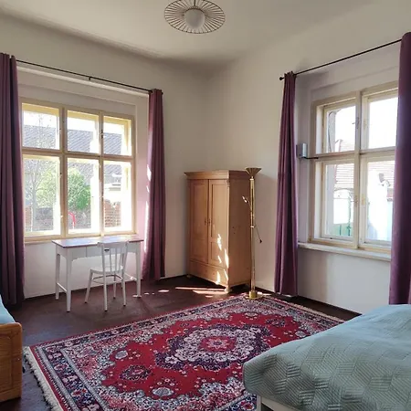 Lobkovice: Gemuetliches Gaestehaus Am Schloss Feriehus *