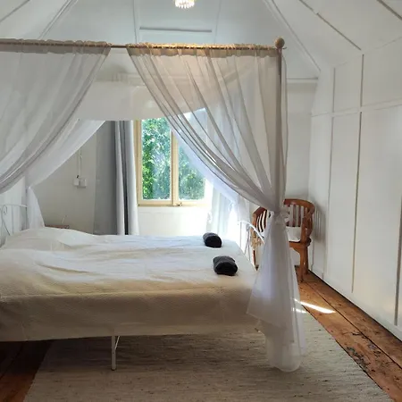 Lobkovice: Gemütliches Am Schloss Ferienhaus