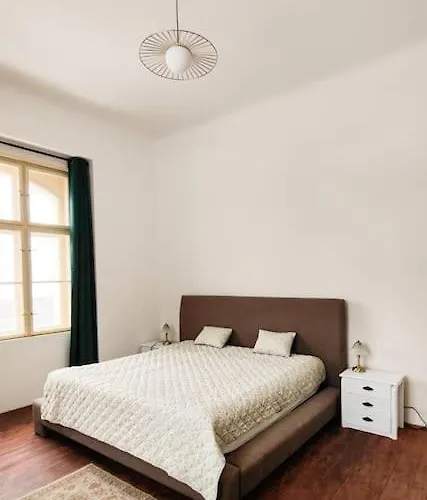 펜션 Lobkovice: Gemuetliches Gaestehaus Am Schloss *