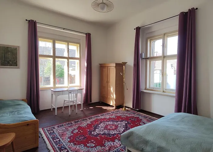 Lobkovice: Gemuetliches Gaestehaus Am Schloss 펜션 *
